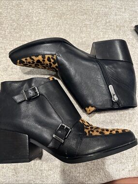 Circus by Sam Edelman Black Leather Ankle Boots with Leopard Print Panels